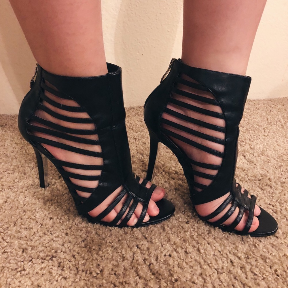 BEBE BLACK STRAP HIGH HEELS
